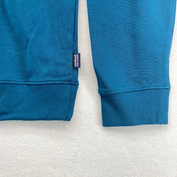 Patagonia Men's P-6 Blue Long Sleeve Organic Sweatshirt Crewneck Size Small NWT - Picture 4 of 9